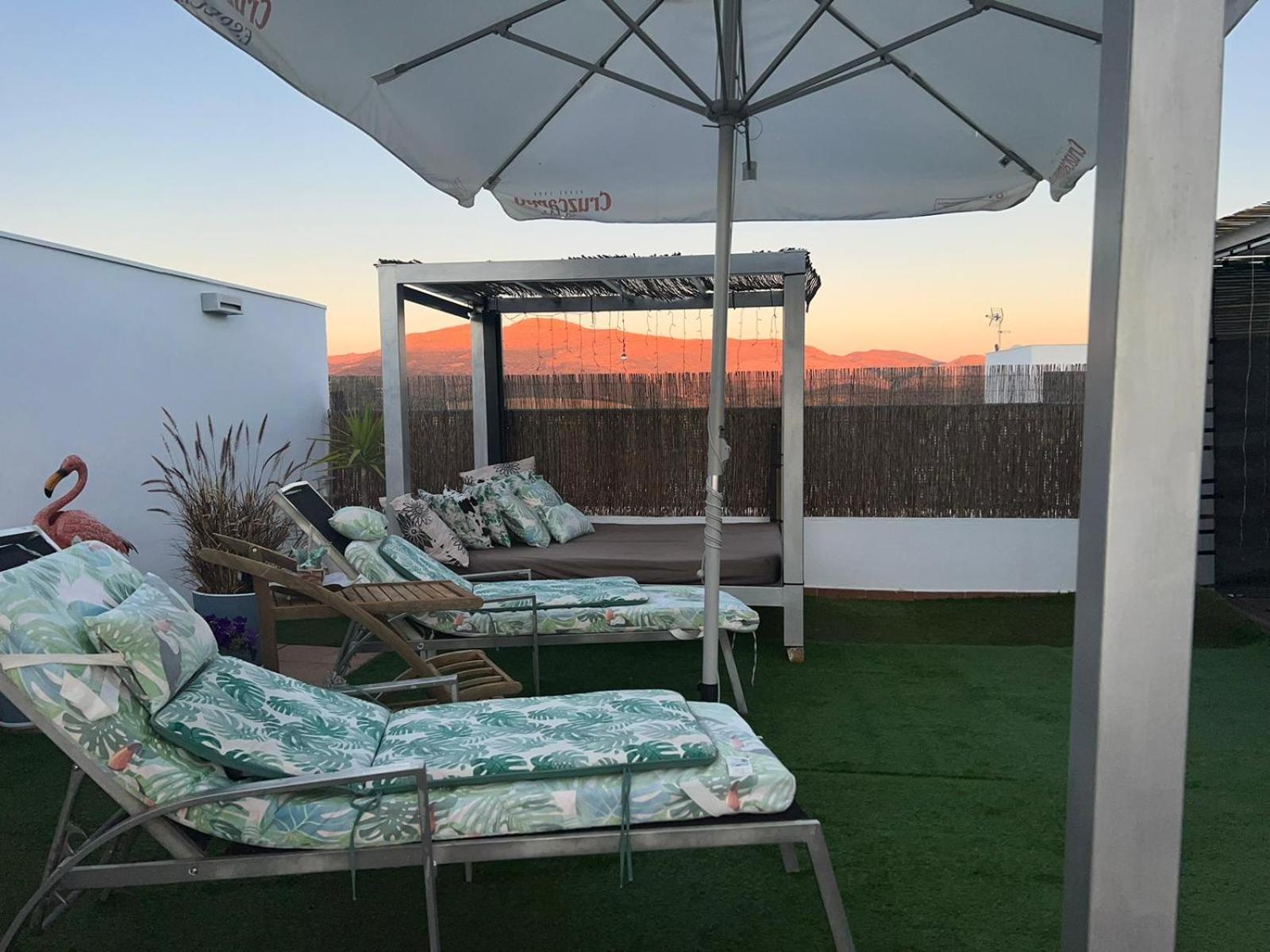 Atico Rilque, Apartamentos Independientes Con Jacuzzi Privado Y Terraza En Ronda Luaran gambar