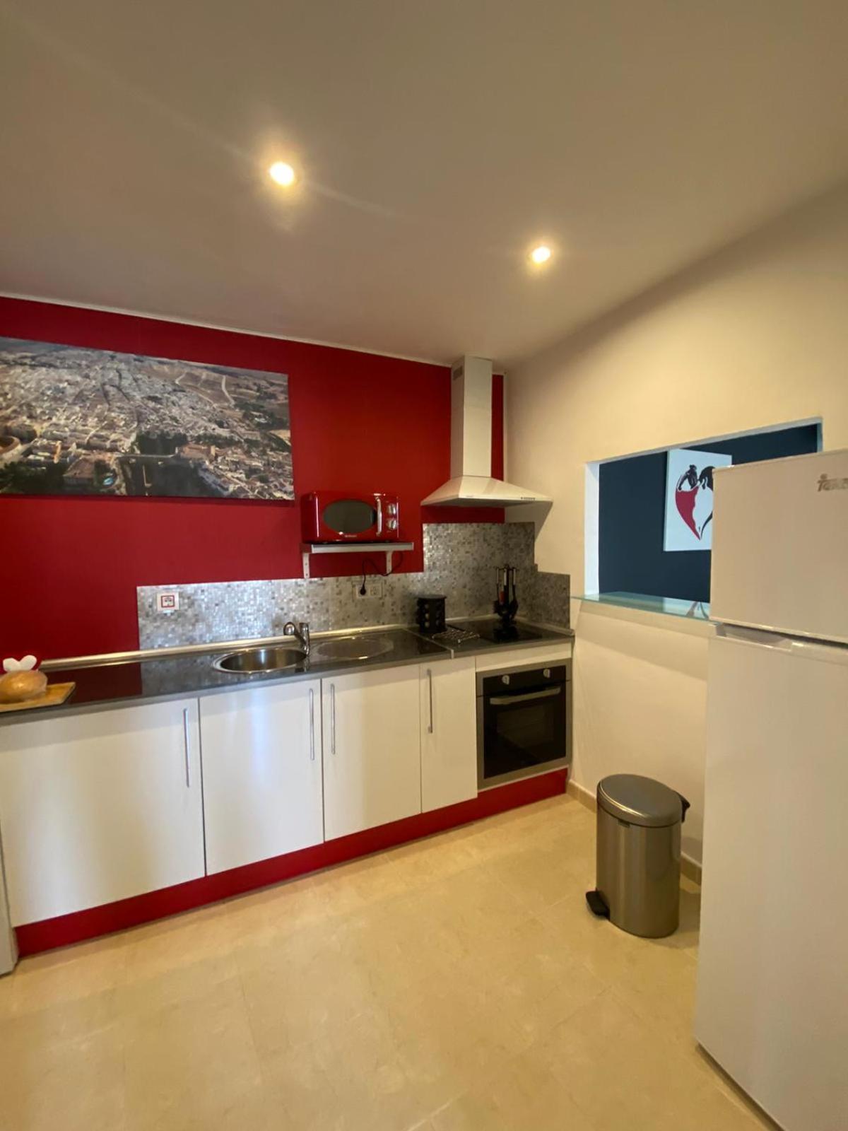 Atico Rilque, Apartamentos Independientes Con Jacuzzi Privado Y Terraza En Ronda Luaran gambar