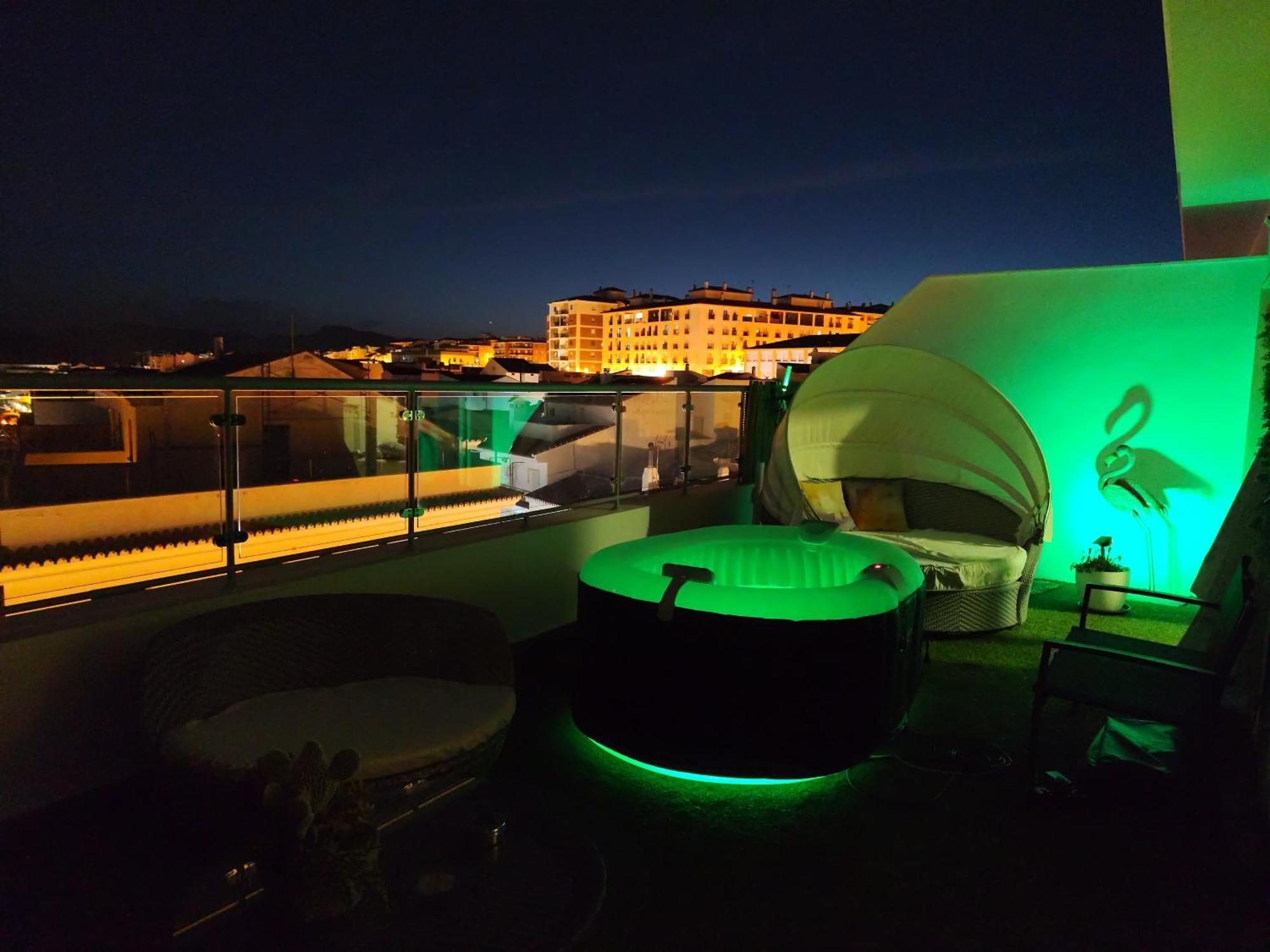 Atico Rilque, Apartamentos Independientes Con Jacuzzi Privado Y Terraza En Ronda Luaran gambar